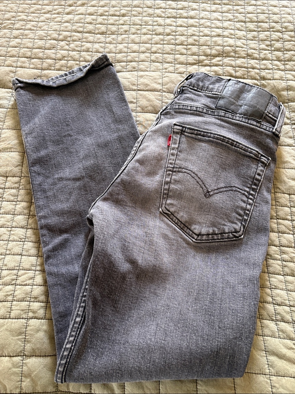 Classic Men's black/Grey Jeans with Signature Red Tab